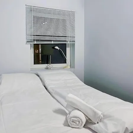 Unique Place By Bnb 19 2br, Terrace, Parkingairport Shuttle