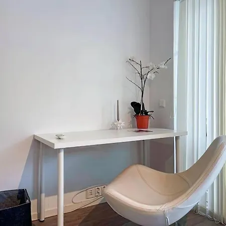 Unique Place By Bnb 19 2br, Terrace, Parkingairport Shuttle Leilighet