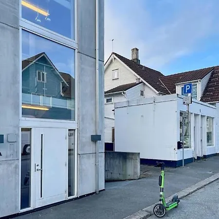 Unique Place By Bnb 19 2br, Terrace, Parkingairport Shuttle * Stavanger
